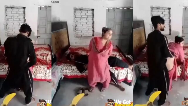 Desperate Pathani bhabhi seduces young neighbor & doggy fuck