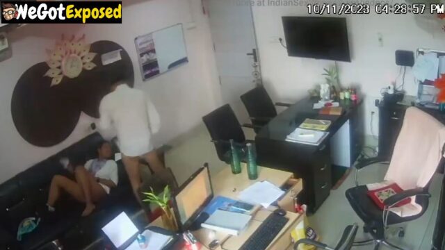 Desi Uncle Young Office Girl CCTV Fucking Viral Video