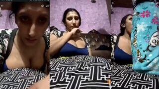 Tango MILF Hina Mano Apne Husband Ko Passionately Blowjob De Rahi Hai